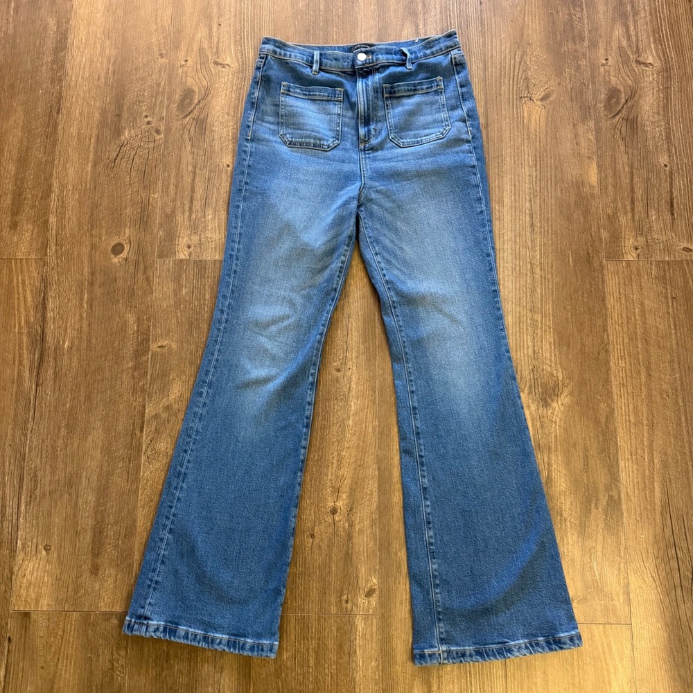 Ann Taylor Flare Jeans Women 8 Blue Front Patch Pocket High Rise Retro Boho‎ 70s